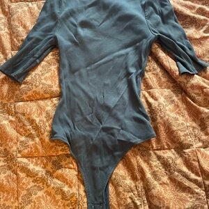 Express Ribbed Long Sleeve Bodysuit in Forest Green